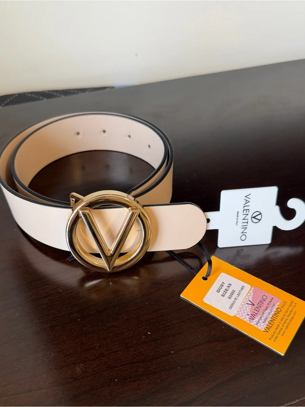 New Valentino Women’s Cream Leather Belt with Gold V Logo Buckle XS